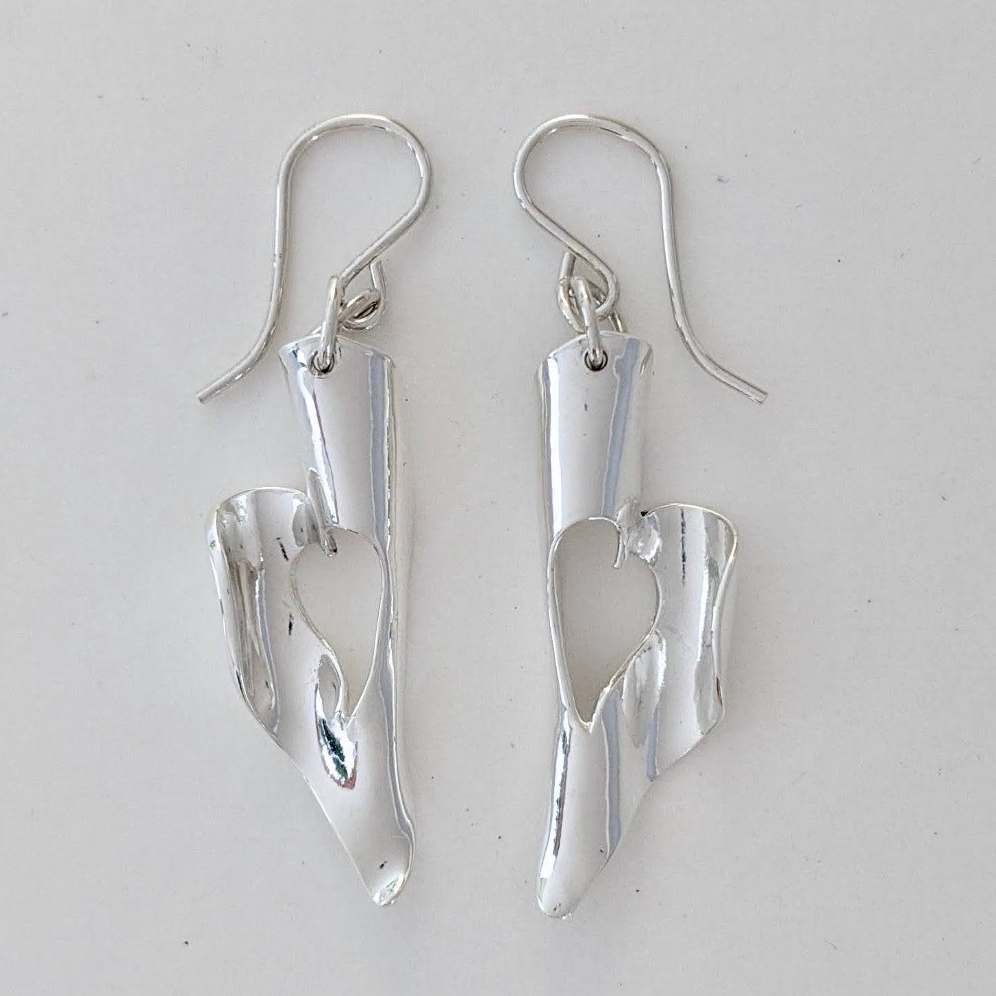  MELTED HEART CHAKRA EARRINGS | <Z-FIRE.COM> .999 Fine Silver Hearts .925 Sterling Silver Kidney Wires 0.5" Wide 1cm Wide 2.5" Total Length 15 cm Total Length Free Astrological Report of Choice Free Standard Shipping  Hassle Free Returns  